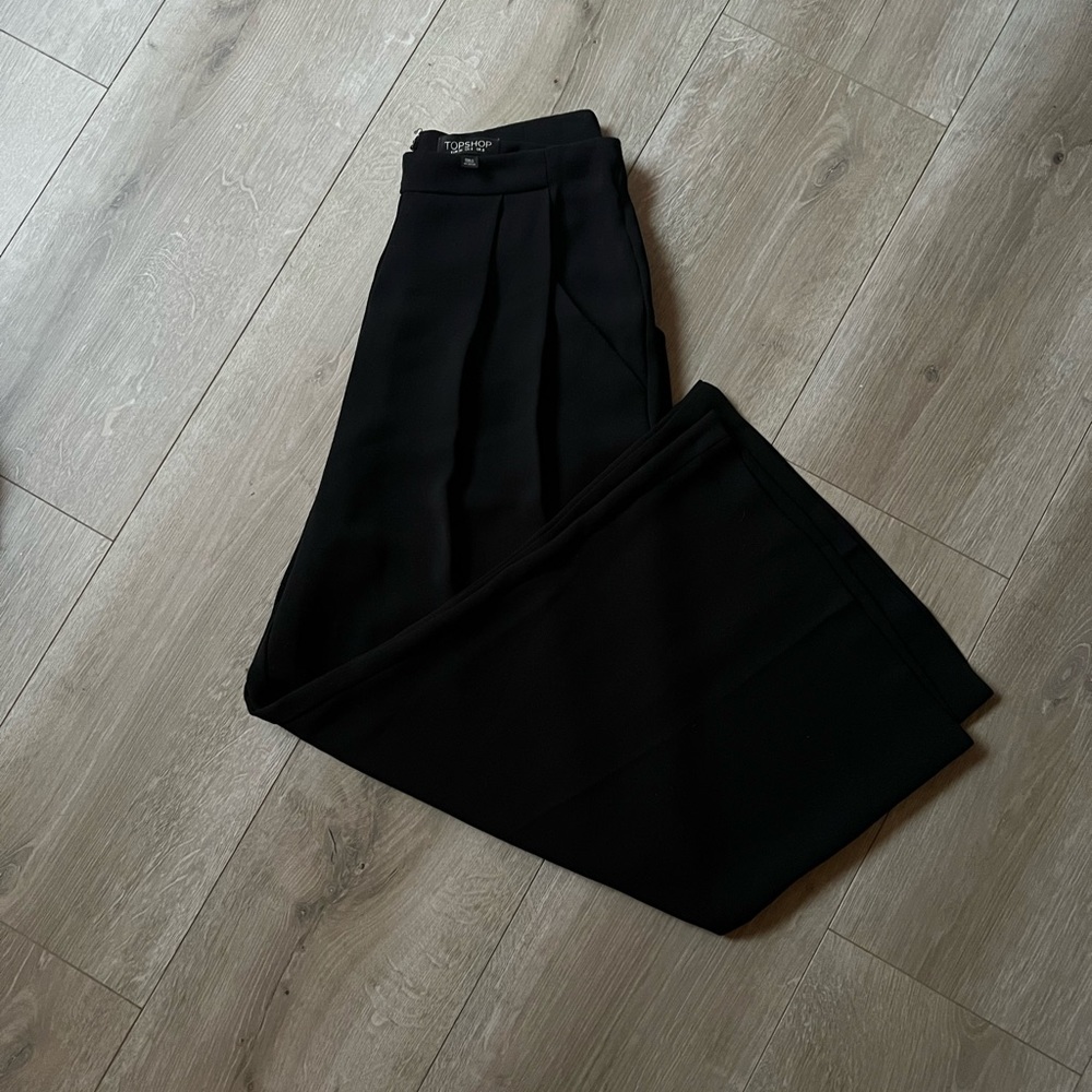 Topshop Wide Leg Black Cropped Pants - US 4 - Excellent Condition.